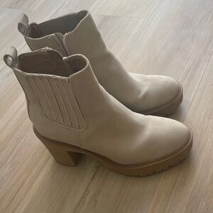 Dolce vita jade Chelsea boot